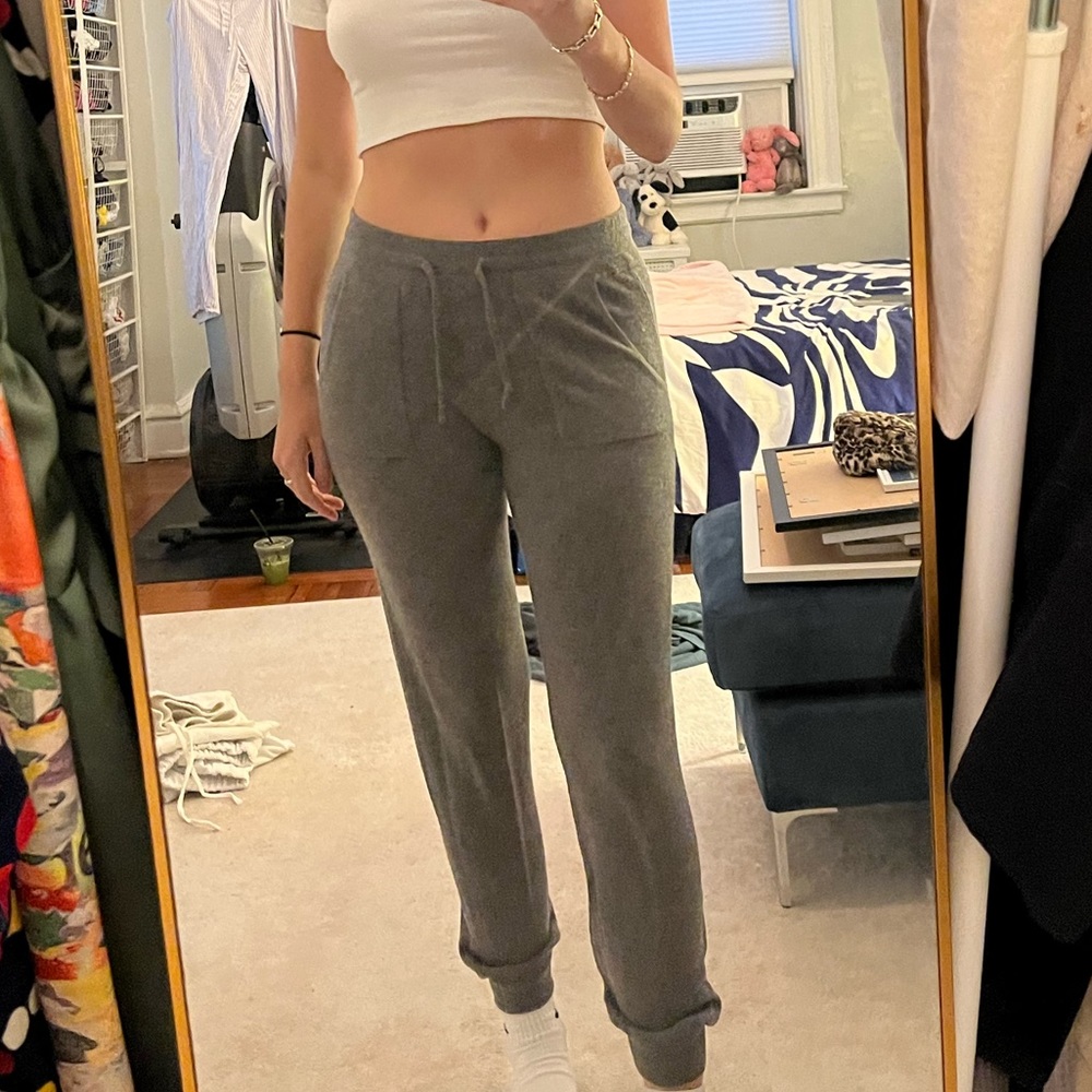 Amicale dark grey cashmere sweatpants